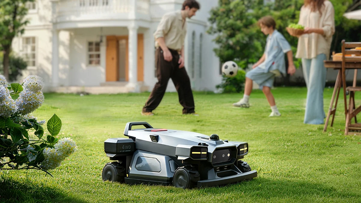 Airseekers presenta el ARANIX: robot cortacésped 4WD + 4WS con desplazamiento lateral y pendientes del 85 %