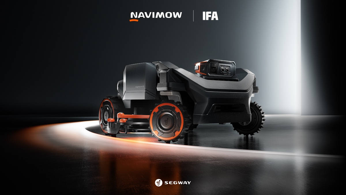 Segway Navimow H5 Pro with EdgeMaestro extendable arm at IFA 2026